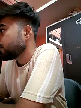 soniriyaa010101 online show from April 26, 2026, 6:00 am