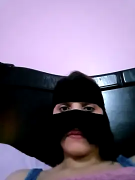 ayamohamedAbozeed online show from October 2, 2025, 7:01 am