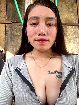 chipp-bong online show from December 21, 2025, 2:13 am