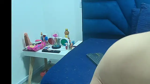 Angell cooper online show from January 10, 2026, 1:39 pm