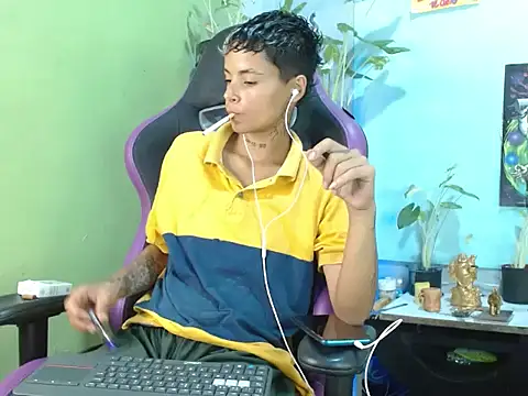 Snapshot of Dorland777 chatting on September 13, 2025, 1:00 pm Dorland777 online show from September 13, 2025, 1:00 pm