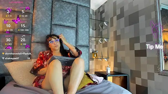 Jenni Zeller online show from September 17, 2025, 12:56 am