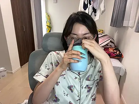Snapshot of naginagisan chatting on June 7, 2026, 9:53 pm naginagisan online show from June 7, 2026, 9:53 pm