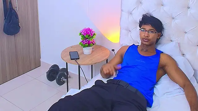 cassian gold online show from June 25, 2026, 3:04 am