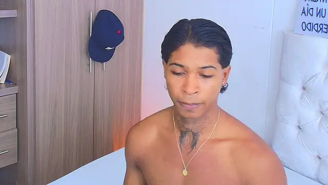 Snapshot of cassian_gold chatting on June 2, 2026, 9:37 pm cassian gold online show from June 2, 2026, 9:37 pm