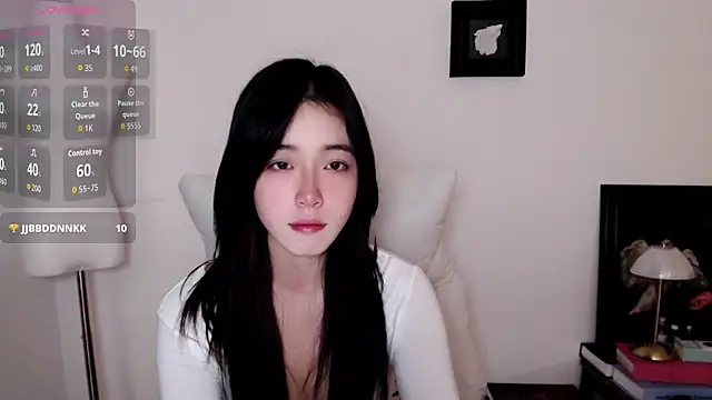 Wfrost0707 online show from December 17, 2025, 7:13 am