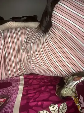 pranjal00000 online show from November 26, 2025, 9:37 pm