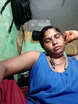 SweetKomal89 online show from November 1, 2025, 8:46 pm