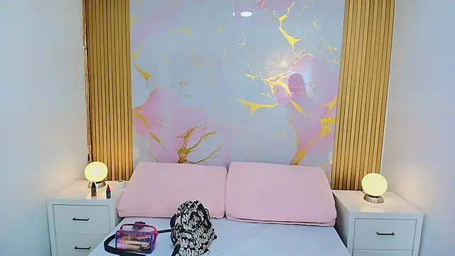 AlishaDixon online show from October 16, 2025, 11:40 am