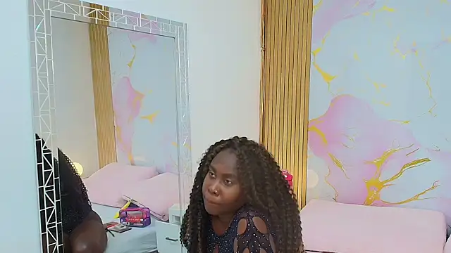 AlishaDixon online show from October 27, 2025, 11:55 am