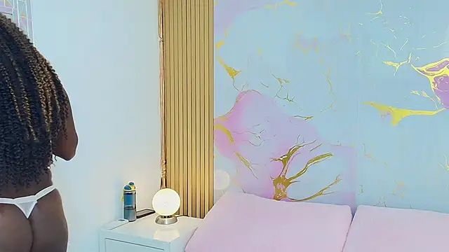 AlishaDixon online show from October 24, 2025, 11:42 am