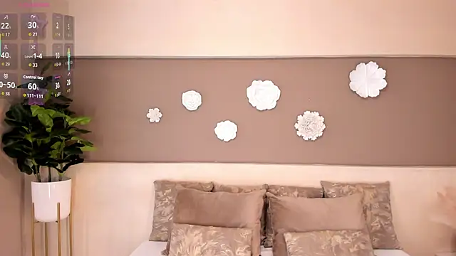 VictoriaShelby online show from February 13, 2026, 11:54 am