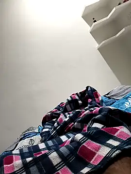 Chanderi19 online show from October 9, 2025, 3:34 pm