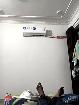 Chanderi19 online show from March 5, 2026, 3:52 pm