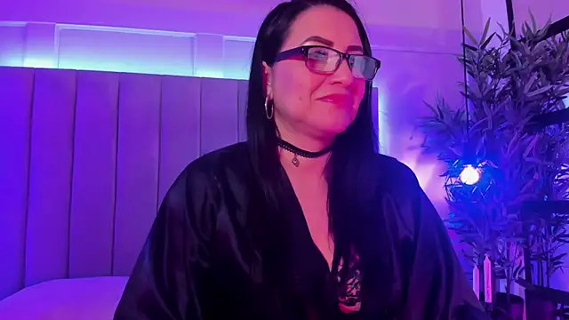 Snapshot of CelesteeGrey chatting on October 4, 2025, 3:52 am CelesteeGrey online show from October 4, 2025, 3:52 am