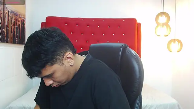 titanxero online show from November 15, 2025, 12:31 pm