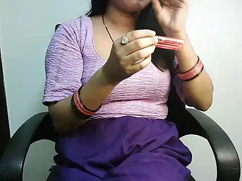 Snapshot of kannu_sexy chatting on July 16, 2026, 5:21 pm kannu sexy online show from July 16, 2026, 5:21 pm