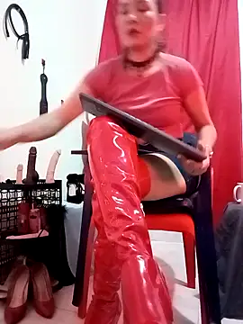 Snapshot of NicolLady chatting on February 5, 2026, 12:17 am NicolLady online show from February 5, 2026, 12:17 am