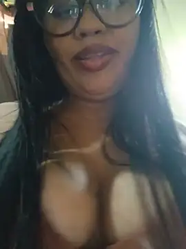 elena lopez24 online show from July 11, 2026, 1:00 pm