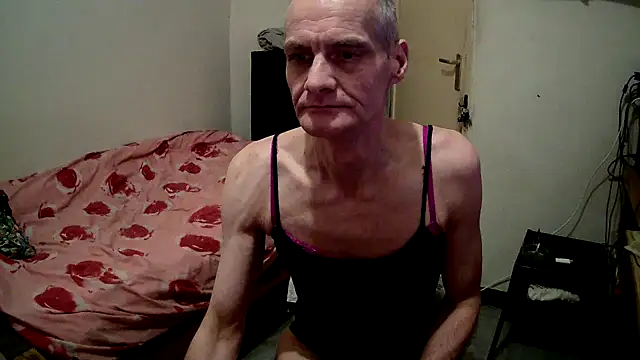 hobybobbi online show from October 11, 2025, 4:52 pm