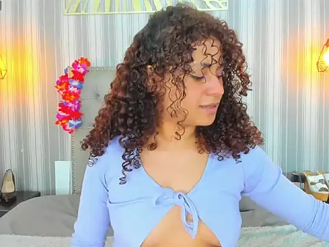 Sofiapassionne online show from February 27, 2026, 1:44 pm