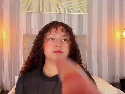 Sofiapassionne online show from January 15, 2026, 1:25 pm