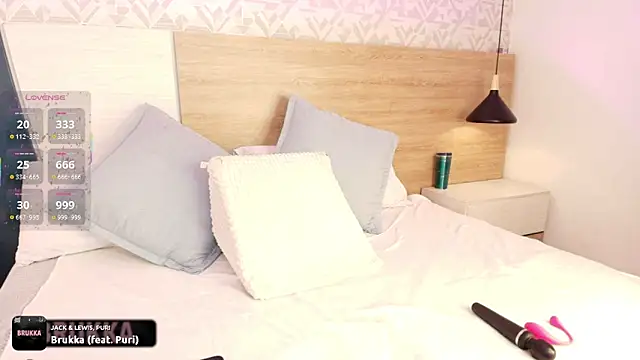 veronikali online show from February 11, 2026, 2:28 pm