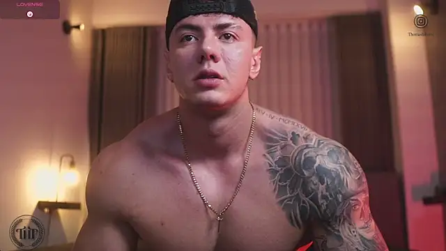 Thomas Falcon online show from November 4, 2025, 12:36 am