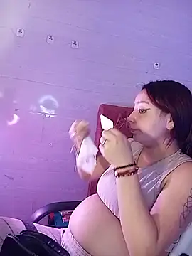 Mia2xsmith online show from January 14, 2026, 3:48 pm