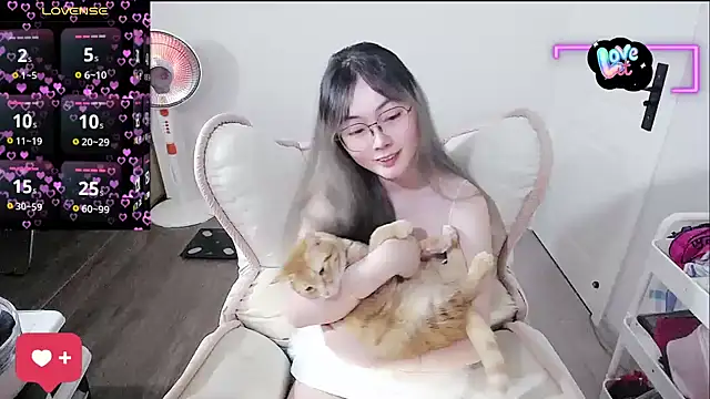 baby-yaya20 online show from March 12, 2026, 5:28 pm