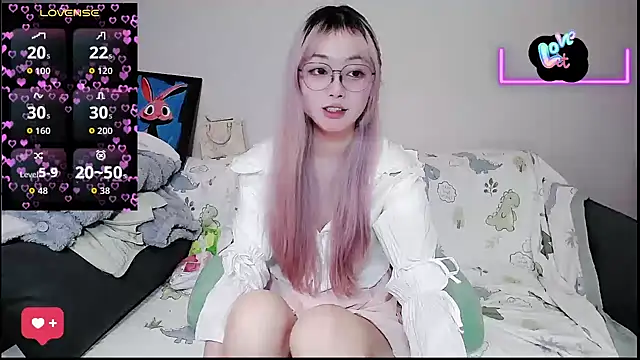 baby-yaya20 online show from October 24, 2025, 9:14 pm