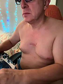 ice717 online show from November 6, 2025, 9:13 am