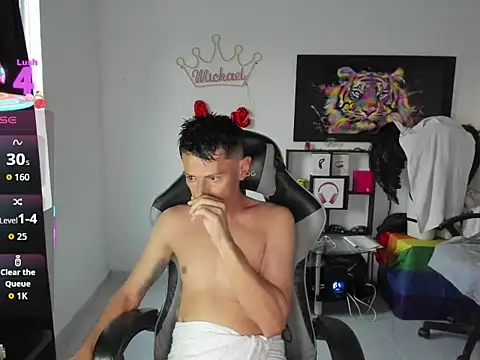 NiksonCoupleAndy online show from September 12, 2025, 10:42 pm