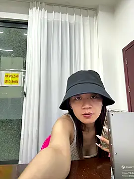 vivit-bibi online show from September 29, 2025, 5:07 pm