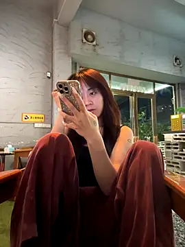 vivit-bibi online show from September 20, 2025, 2:33 pm