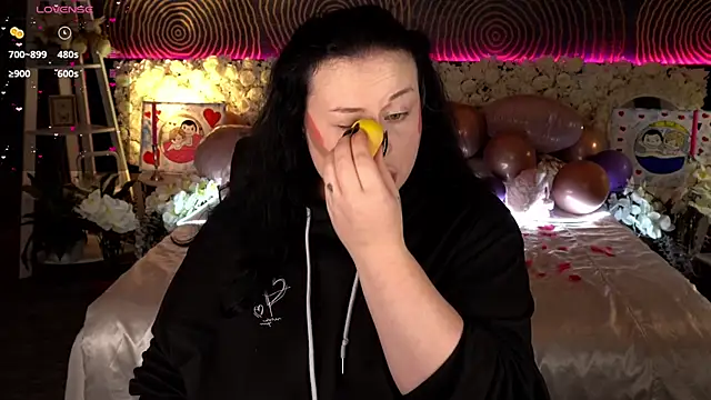 Snapshot of SerahMirabeli chatting on March 3, 2026, 7:54 pm SerahMirabeli online show from March 3, 2026, 7:54 pm