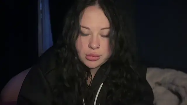 SerahMirabeli online show from October 11, 2025, 3:02 pm