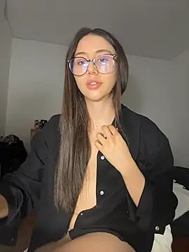 Snapshot of Viithoney chatting on October 18, 2025, 8:11 pm Viithoney online show from October 18, 2025, 8:11 pm