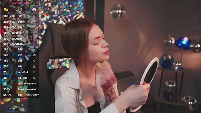 FlexyFox online show from March 31, 2026, 2:41 pm