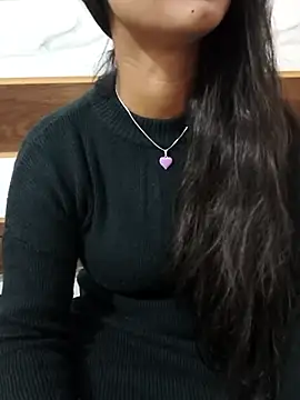 Itz Mayra  online show from November 11, 2025, 5:13 am