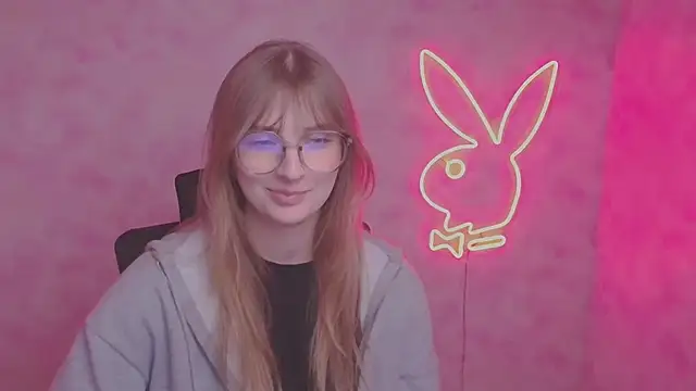 NeyliDream online show from October 8, 2025, 12:39 pm