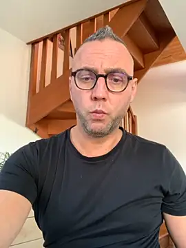 Marronglace1 online show from November 4, 2025, 10:19 am