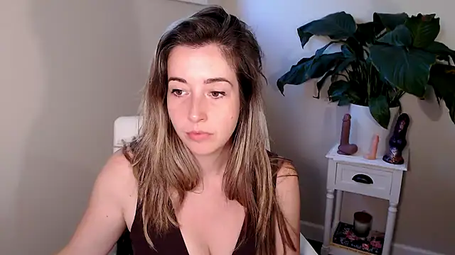 SuggestiveBehavior online show from October 7, 2025, 1:56 pm