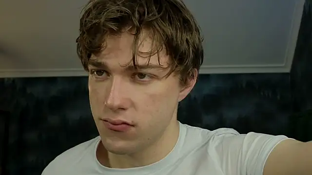 MarkShot  online show from November 25, 2025, 4:18 pm