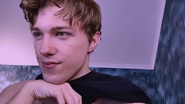 MarkShot  online show from November 6, 2025, 5:17 pm