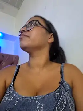 susan mooree online show from November 15, 2025, 7:07 pm