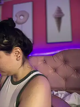 Megaan  More online show from November 16, 2025, 2:16 am