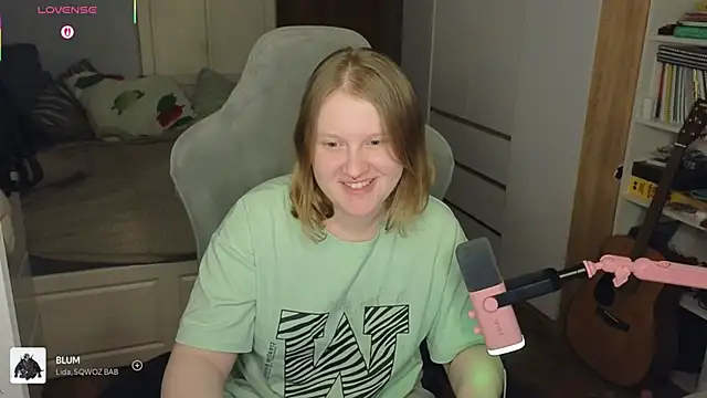 OliviaBlade online show from November 23, 2025, 1:43 pm