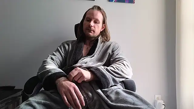 AlbinoAdonis online show from September 13, 2025, 2:17 pm