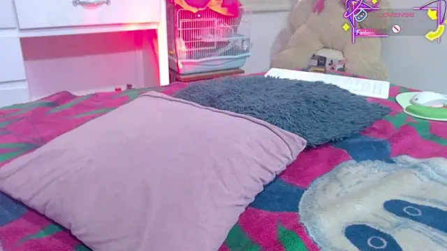 Charlotte Landry   online show from January 16, 2026, 9:41 pm